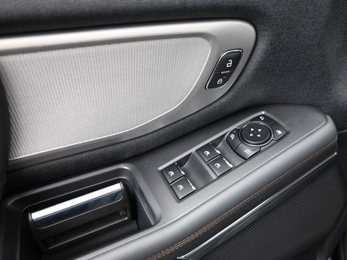 New 2025 Ford Expedition Active image 33