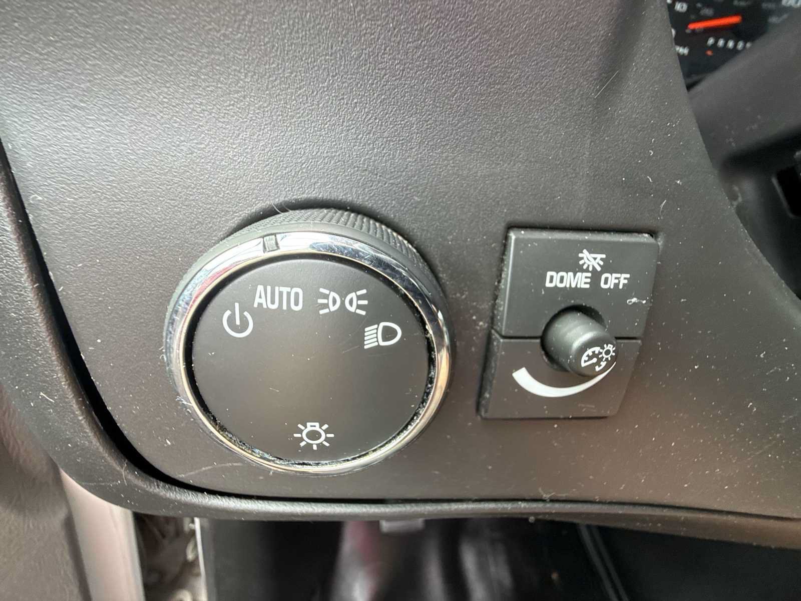 Used 2019 Chevrolet Express 2500 w/ Driver Convenience Package RWD image 16