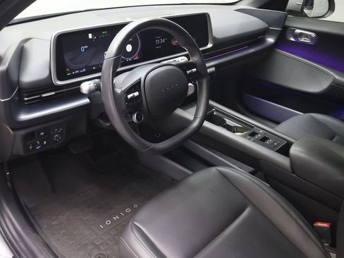 Used 2025 Hyundai Ioniq 6 SEL RWD image 17