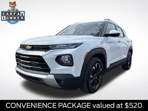 Used 2023 Chevrolet TrailBlazer LT w/ Convenience Package FWD image 3