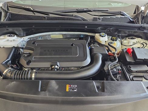 Used 2025 Buick Envision Sport Touring AWD/4WD image 27