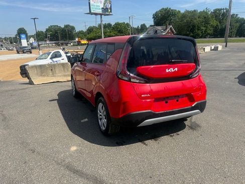 Certified 2024 Kia Soul LX FWD image 5