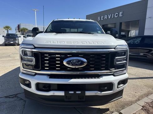 Used 2025 Ford F350 Platinum image 2