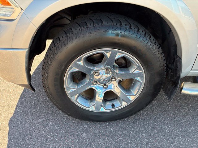 Used 2017 RAM 1500 Laramie w/ Convenience Group AWD/4WD image 12