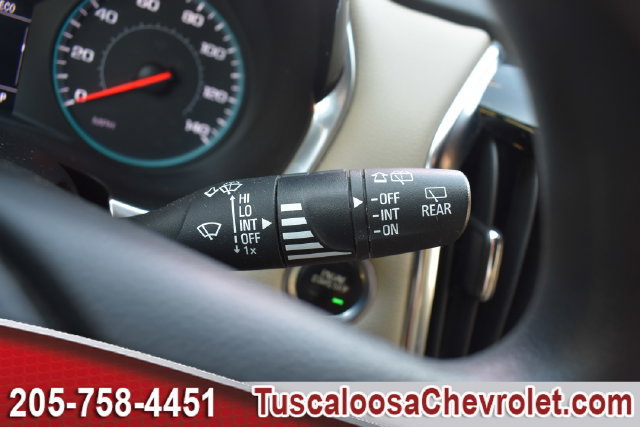 Certified 2022 Chevrolet Traverse LS FWD image 33