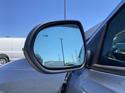 Used 2022 Buick Encore GX Select FWD image 38