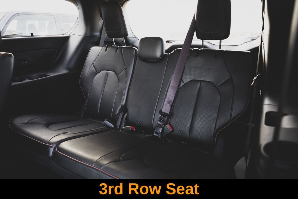 Used 2020 Chrysler Pacifica Limited FWD image 24
