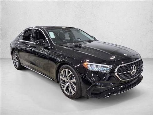 Used 2026 Mercedes-Benz E 350 4MATIC Sedan image 3