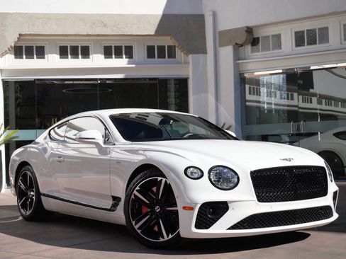 Used 2020 Bentley Continental GT image 1