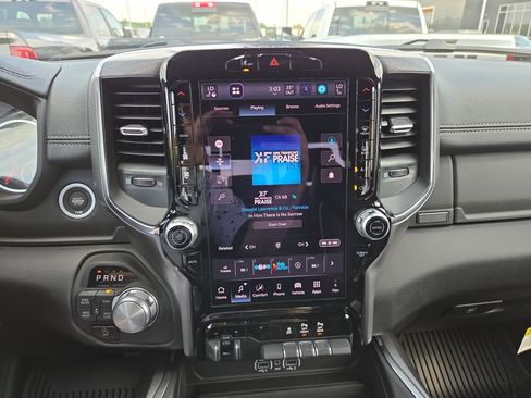 New 2026 RAM 1500 Laramie AWD/4WD image 10
