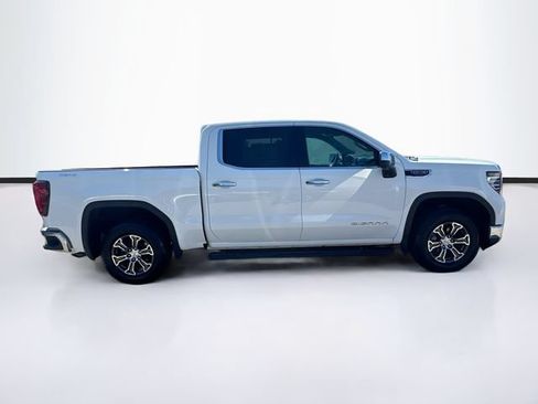 Used 2025 GMC Sierra 1500 SLT AWD/4WD image 8