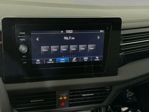 Used 2025 Volkswagen Jetta Sport image 14