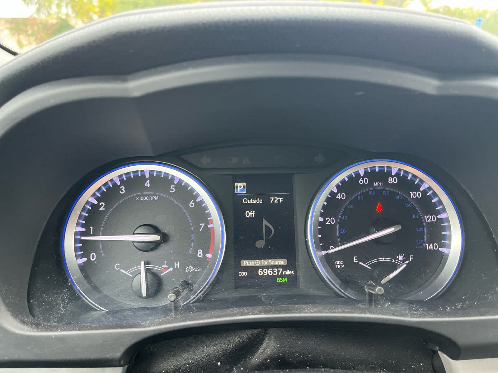 Used 2019 Toyota Highlander XLE AWD/4WD image 12
