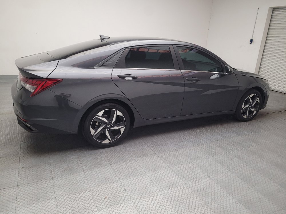 Used 2021 Hyundai Elantra Limited w/ Cargo Package FWD image 10