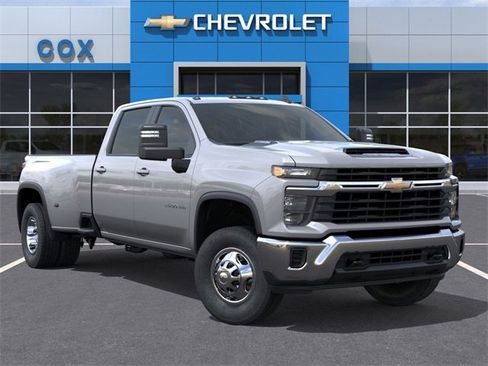 New 2026 Chevrolet Silverado 3500 LT image 7