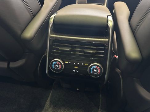 New 2025 Land Rover Range Rover SE image 18