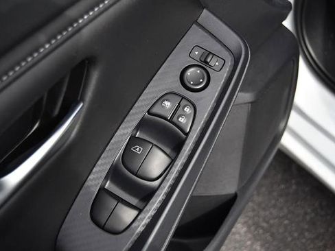 New 2025 Nissan Sentra SV w/ All-Weather Package image 9