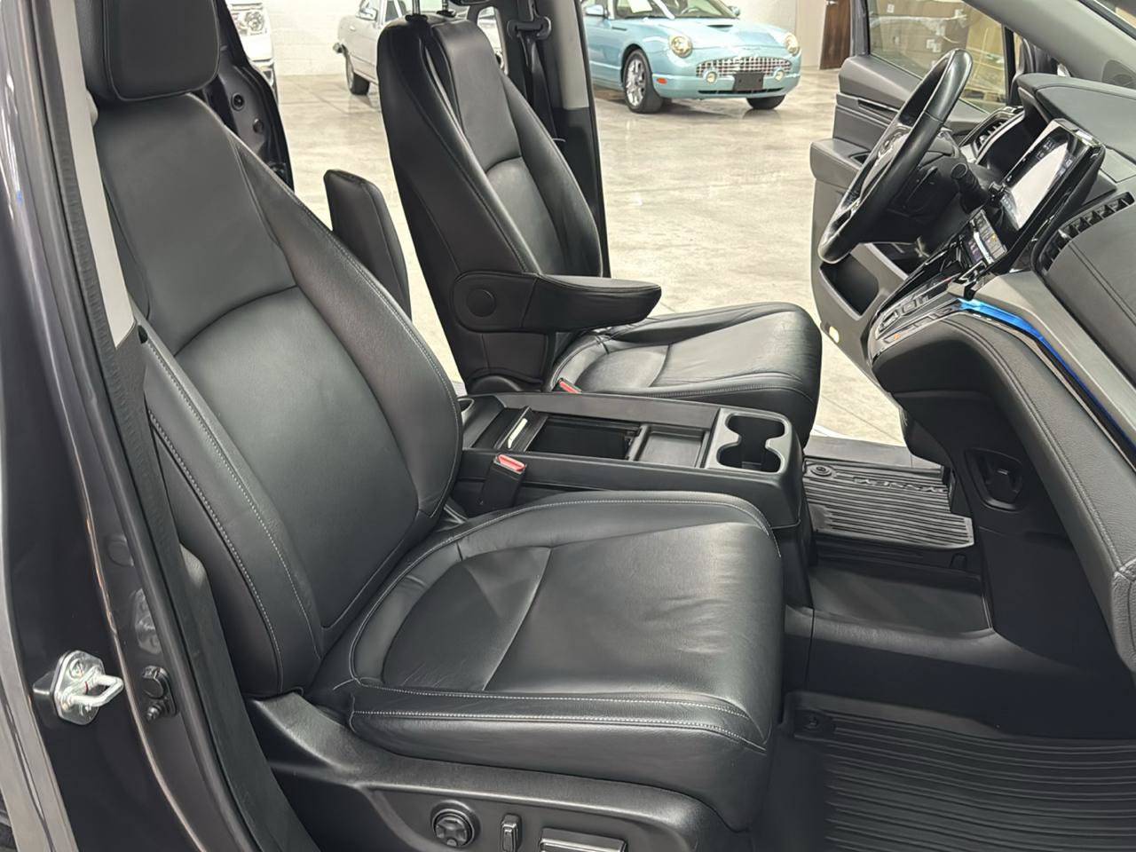 Used 2023 Honda Odyssey Touring image 20