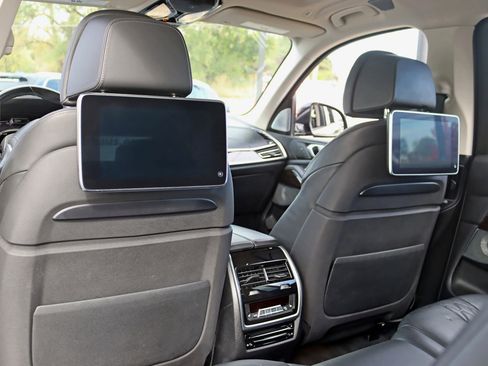 Used 2019 BMW X7 xDrive50i w/ Dynamic Handling Package image 39