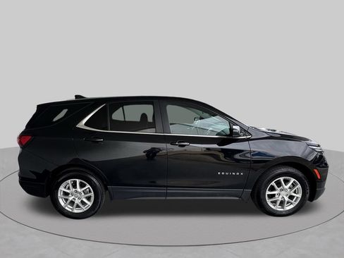Used 2024 Chevrolet Equinox LT FWD image 7
