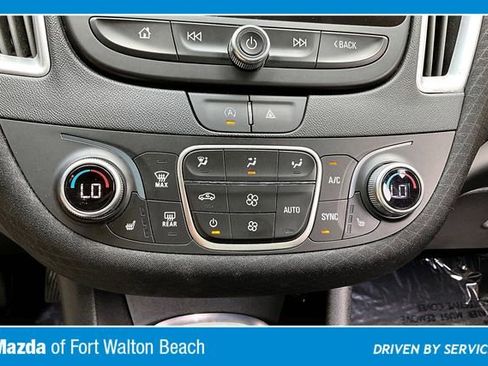 Used 2024 Chevrolet Malibu LT FWD image 25
