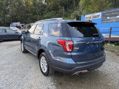 Used 2018 Ford Explorer XLT w/ Equipment Group 202A AWD/4WD image 9