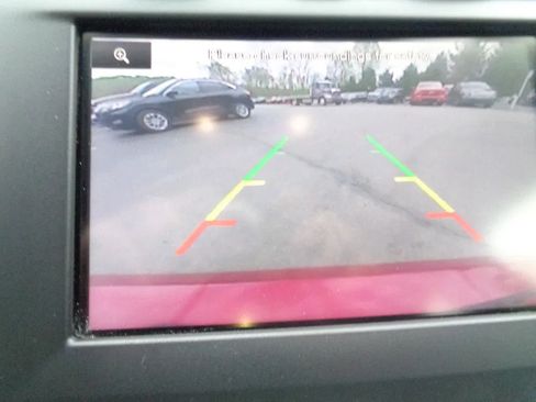 Used 2016 Ford Fusion SE FWD image 16