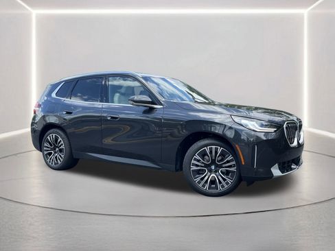 New 2025 BMW X3 xDrive30i w/ Premium Package image 2