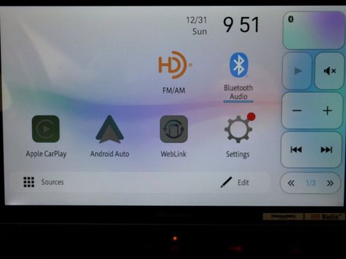 Used 2015 Alfa Romeo 4C Coupe w/ Leather Interior Group image 21