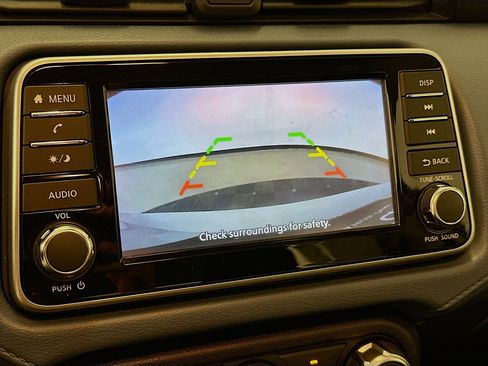 Used 2025 Nissan Versa SV FWD image 22