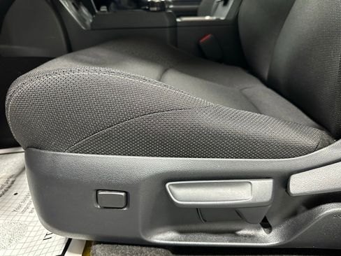 Used 2025 Toyota 4Runner SR5 image 13