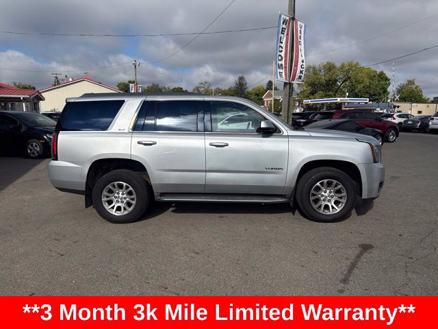 Used 2017 GMC Yukon SLT AWD/4WD image 2