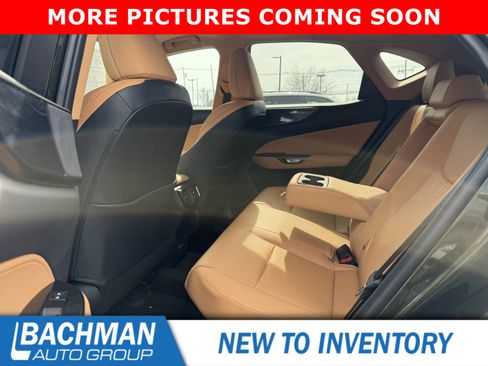 Used 2025 Lexus NX 350h AWD w/ Accessory Package (2T) image 6