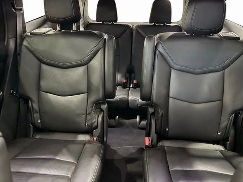 Used 2023 Cadillac XT6 Premium Luxury image 26