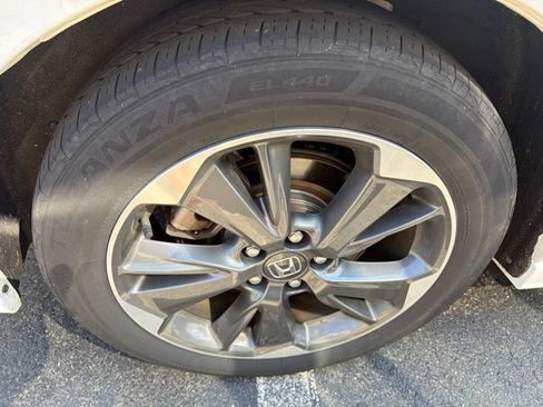 Used 2023 Honda Odyssey Elite image 11