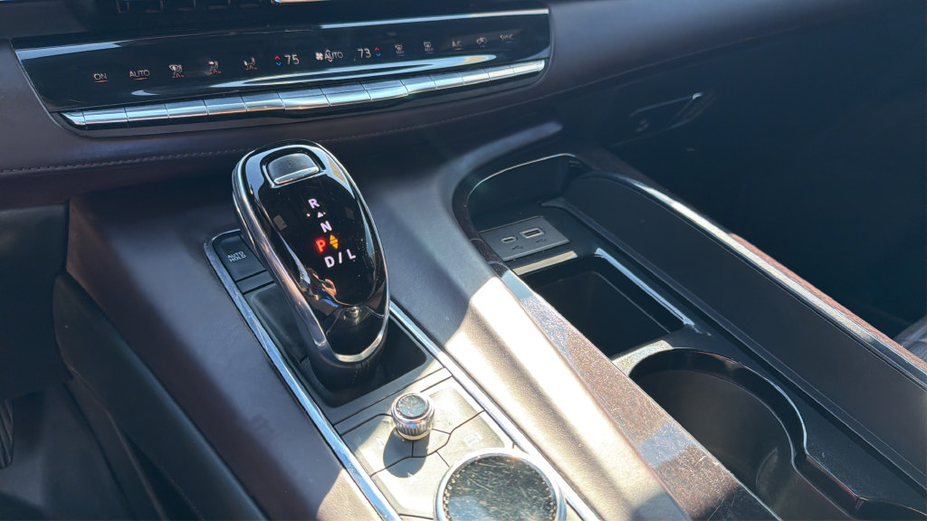 Used 2023 Cadillac Escalade Sport Platinum AWD/4WD image 18