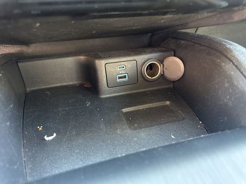 Used 2021 Ford Escape S image 6