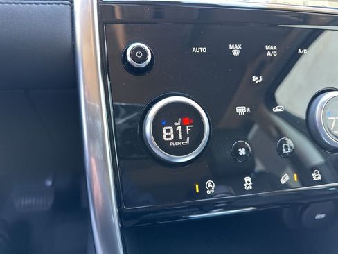 Used 2020 Land Rover Discovery Sport S image 5