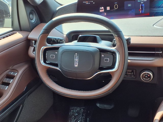 New 2027 Lincoln Navigator Reserve AWD/4WD image 10
