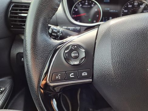 Used 2024 Mitsubishi Eclipse Cross AWD image 13