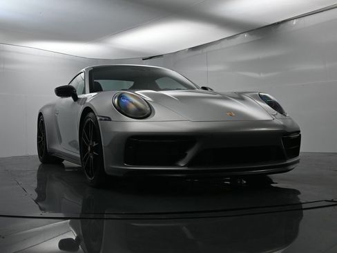 Used 2023 Porsche 911 Carrera 4 GTS image 48