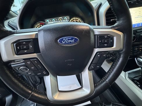 Used 2020 Ford F150 Lariat image 19