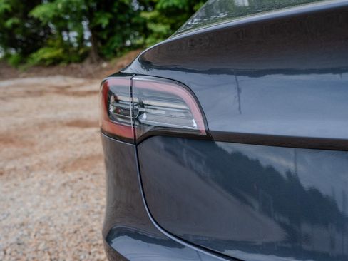 Used 2019 Tesla Model 3 Standard Range Plus RWD image 10