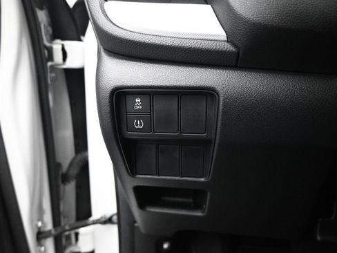 Used 2019 Honda CR-V LX image 11