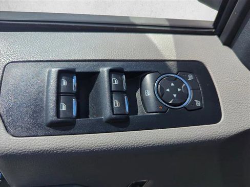 Used 2017 Ford F150 XLT w/ Equipment Group 302A Luxury image 29