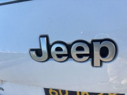 Used 2023 Jeep Grand Cherokee L Summit image 15