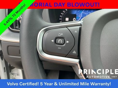 Certified 2023 Volvo XC60 B5 Core FWD image 23