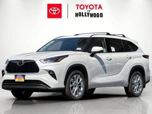 New 2026 Toyota Highlander Limited AWD/4WD image 7