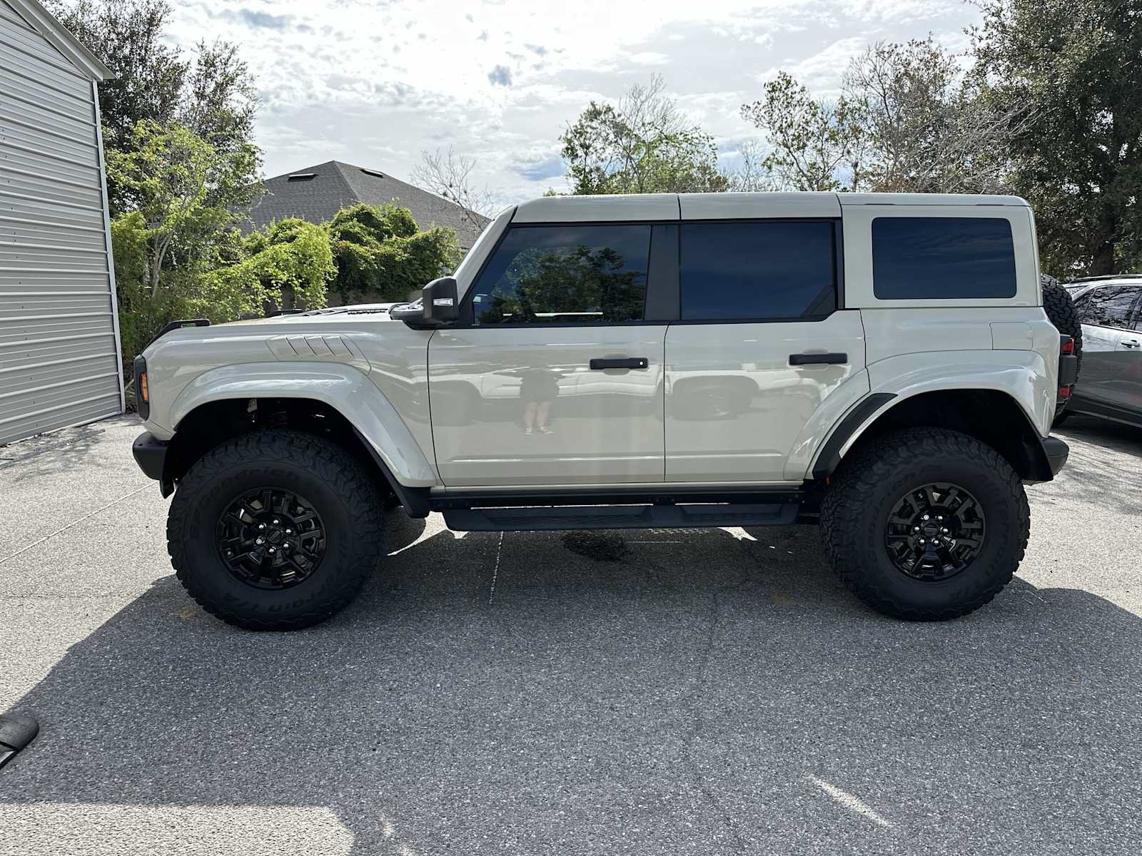 Used 2025 Ford Bronco Raptor AWD/4WD image 3
