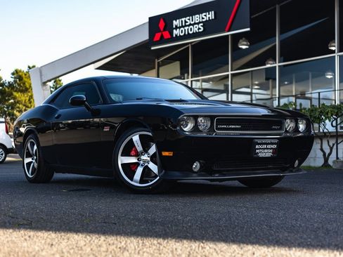 Used 2012 Dodge Challenger SRT8 image 1